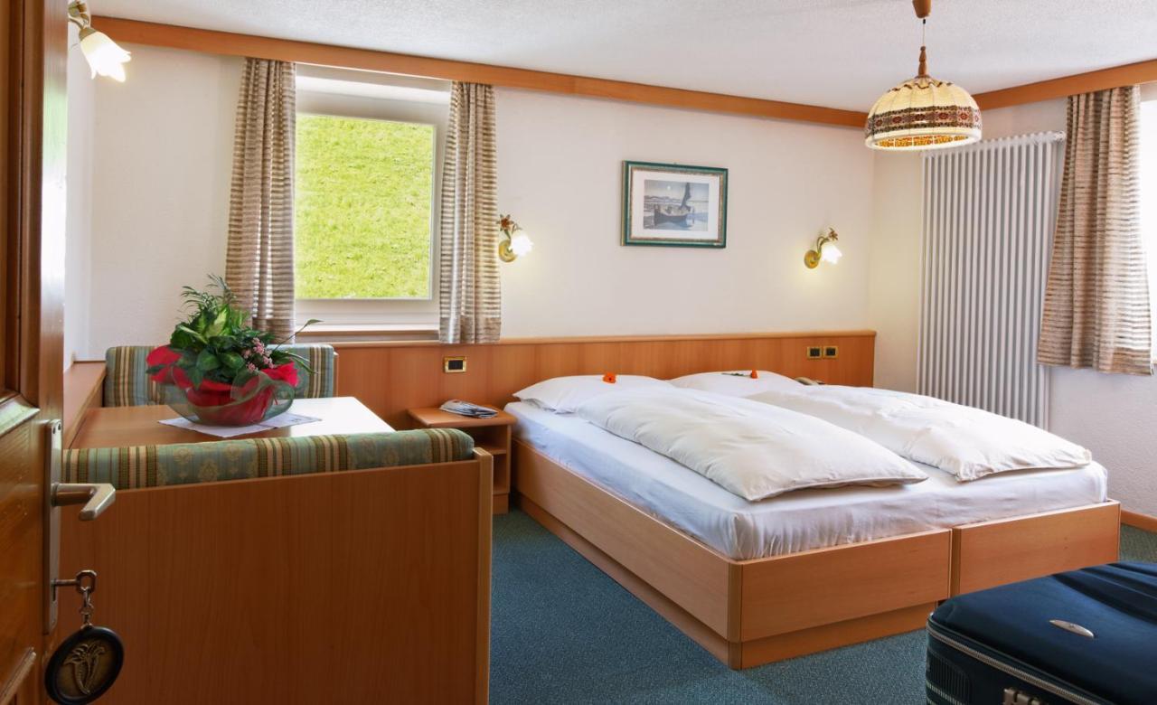 Hotel Genziana أرابّا المظهر الخارجي الصورة