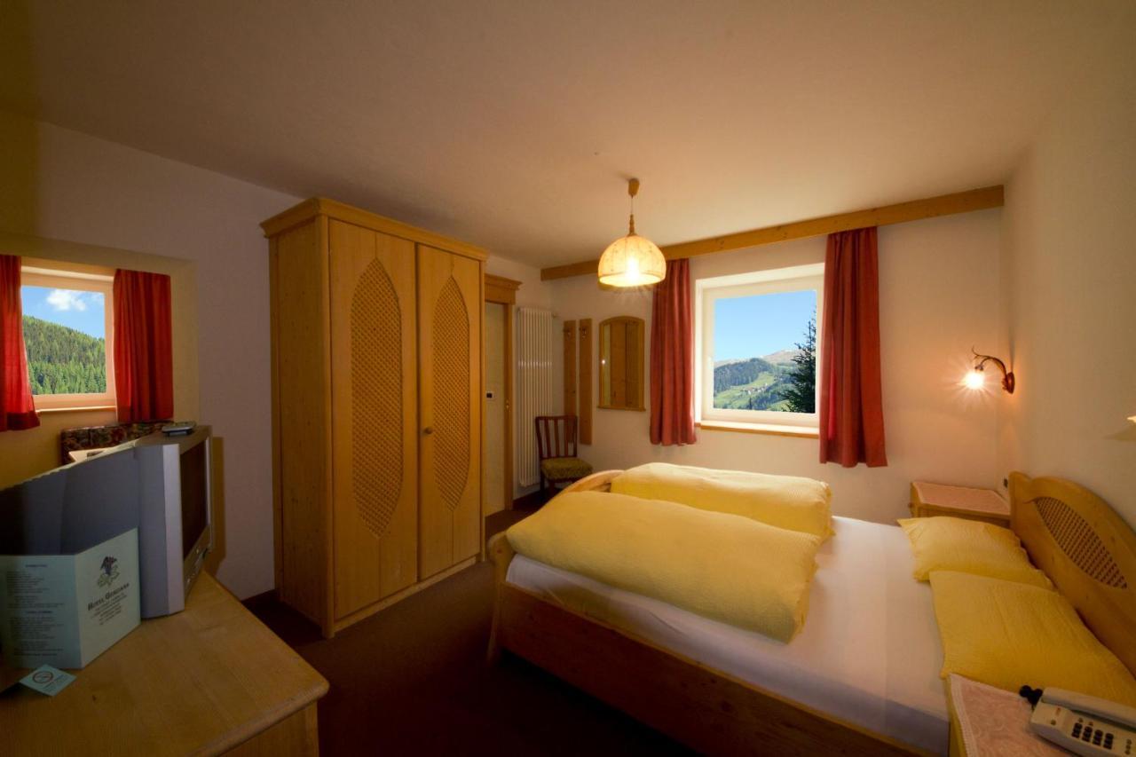 Hotel Genziana أرابّا المظهر الخارجي الصورة